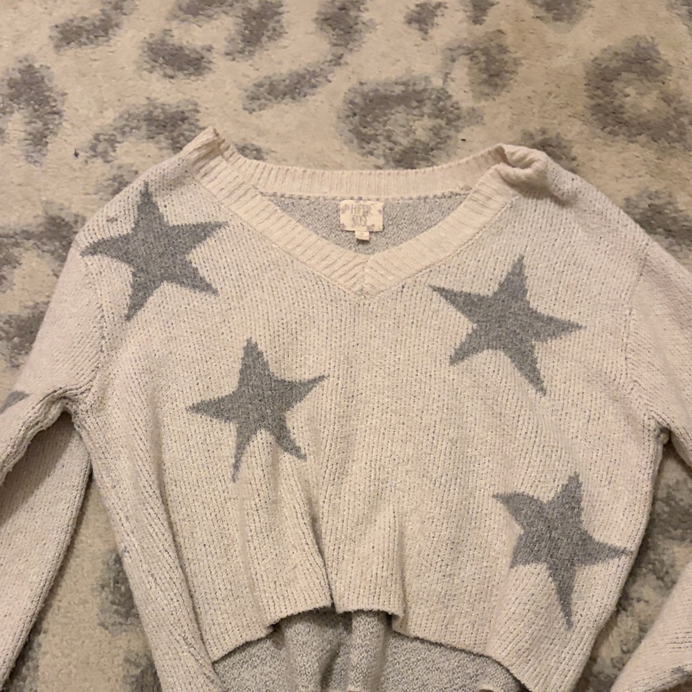 Off-Shoulder Star Sweater - Cream and Gray